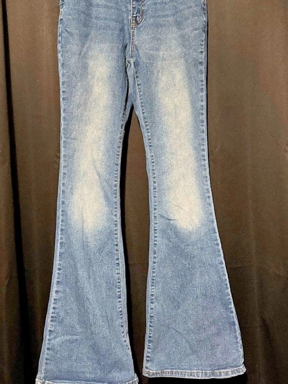 Fashion Nova Flare Jeans in Blue Size 9 Like New